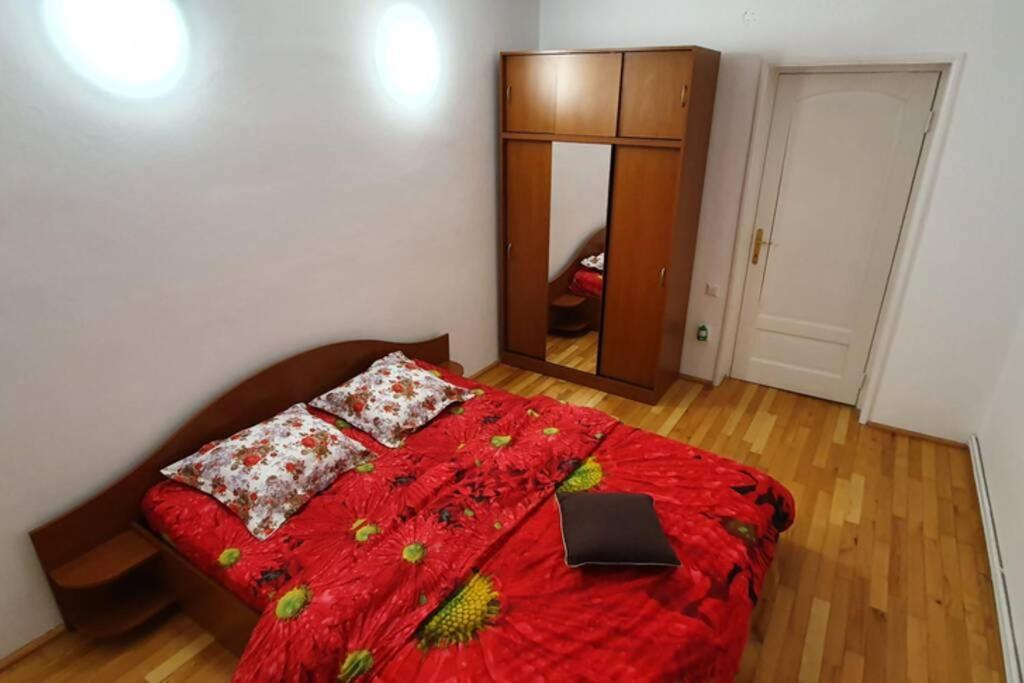Titian'S Cozy Apartment Sibiu Buitenkant foto